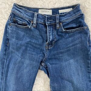 Pacsun medium wash mom jeans